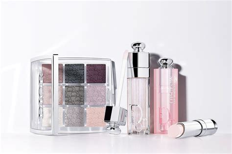 dior クリスマス限定リップ|ディオール23年クリスマスコスメ第3弾、“儚げブルーラメ”煌め .